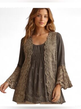 Johnny Was Embroidered Lace Boho Tunic Top Pewter Gray Rayon Festival Artisan L